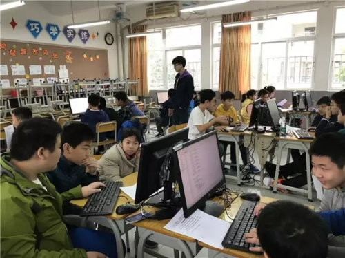 “發現杯”中國青少年編程挑戰活動廣州賽區，近500名編程小達人競技