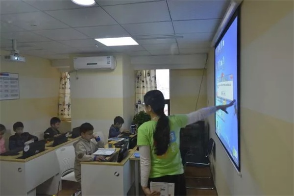 重磅|中國廈門童程童美少兒編程機構隆重開業(yè)！