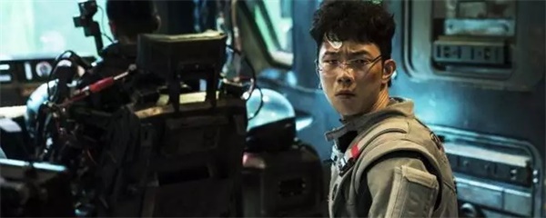 票房破40億的《流浪地球》，隱藏著重大的教育意義！