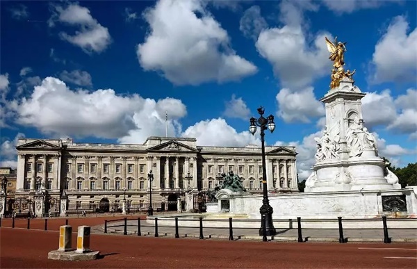 2019暑假英國帝國理工大學編程研學營，在世界名校學習專屬前沿編程課程！