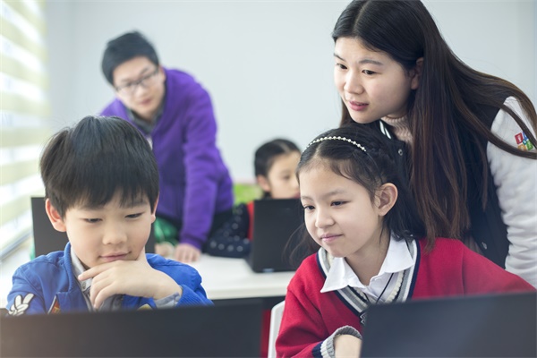 人社部發(fā)布新的職業(yè)，孩子未來(lái)的機(jī)會(huì)你掌握了嗎？