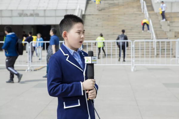 童程童美首位央視小記者，CCTV出鏡啦！