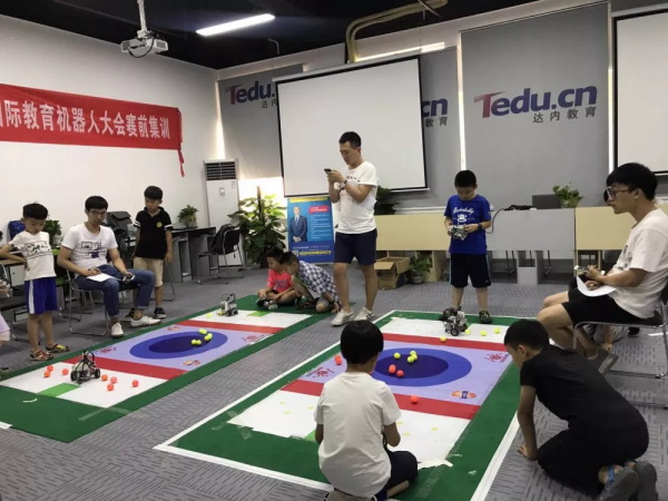 走向勝利，202顆明日之星云集童程童美RoboRAVE國(guó)際大賽暑期特訓(xùn)營(yíng)！
