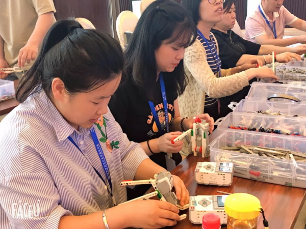 2019科學(xué)與藝術(shù)教育國(guó)際論壇在京舉行，童程童美受邀出席！